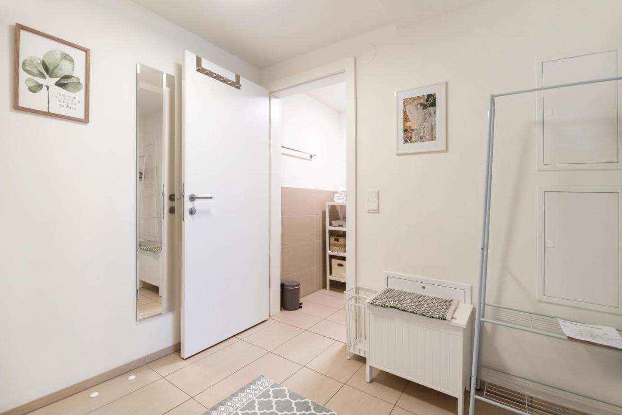Quiet And Cozy Apartment Next To Mariahilfer Strasse And Naschmarkt With Ac, Minimum 30 Nights Wien Ngoại thất bức ảnh