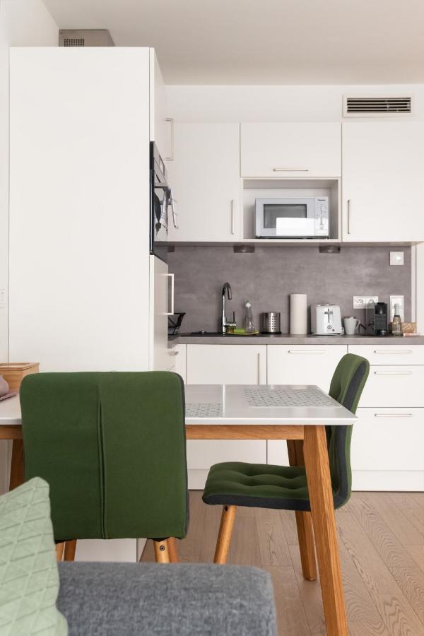 Quiet And Cozy Apartment Next To Mariahilfer Strasse And Naschmarkt With Ac, Minimum 30 Nights Wien Ngoại thất bức ảnh
