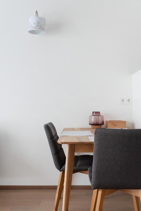Quiet And Cozy Apartment Next To Mariahilfer Strasse And Naschmarkt With Ac, Minimum 30 Nights Wien Ngoại thất bức ảnh